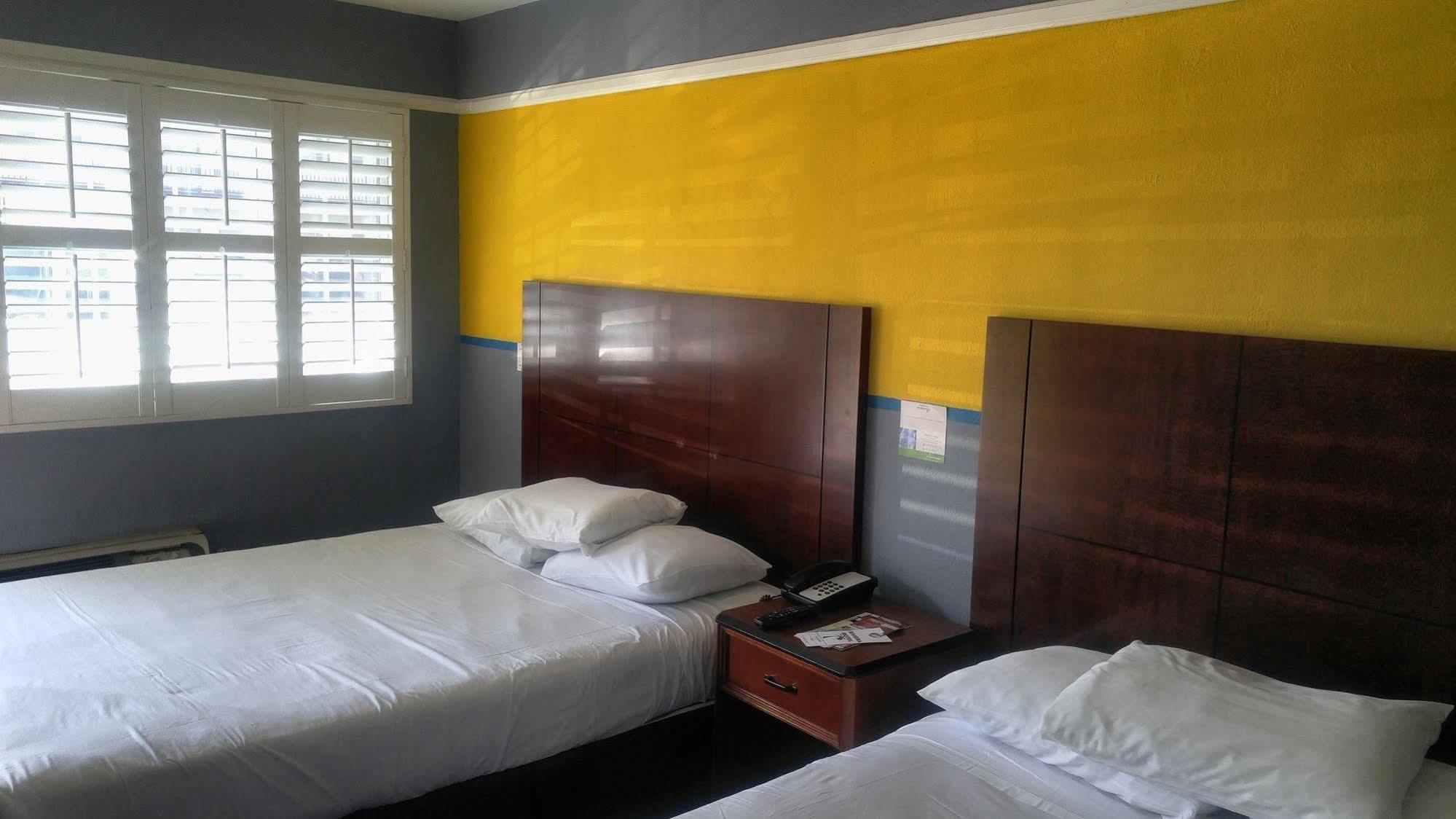 Riviera Motel Anaheim Exterior photo
